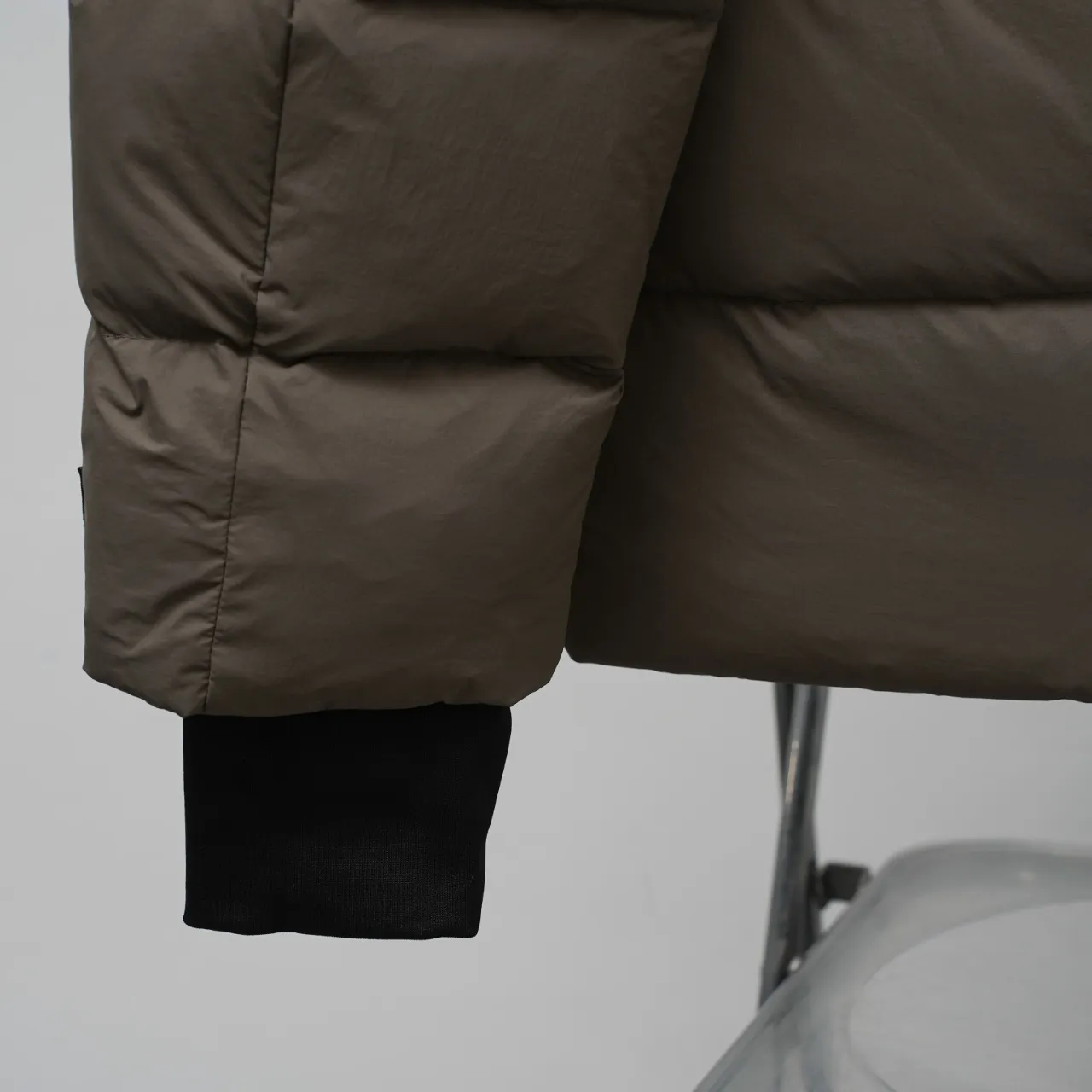 P820 ​​CANADA GOOSE丨Canada Goose Ouyang Nana second generation hooded down jacket Color: Coffee Size: XS-XXL